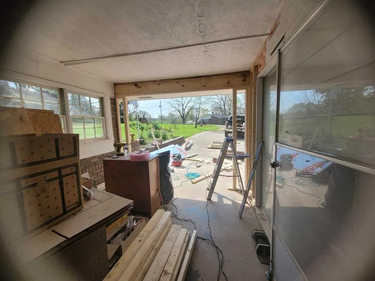 Air movers and dehumidifier for Drying & Dehumidification in North Madison